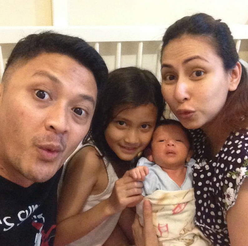 Kenalkan Kabay, putra imut dan ganteng Ferry Maryadi-Deswita Maharani Kenalkan Kabay, putra imut dan ganteng Ferry Maryadi-Deswita Maharani