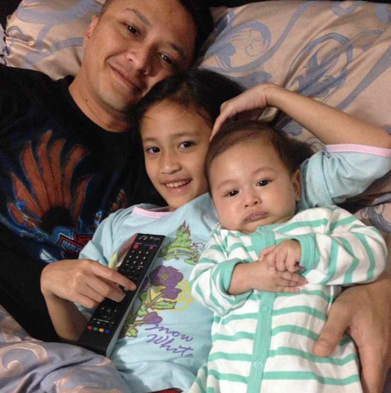 Kenalkan Kabay, putra imut dan ganteng Ferry Maryadi-Deswita Maharani Kenalkan Kabay, putra imut dan ganteng Ferry Maryadi-Deswita Maharani