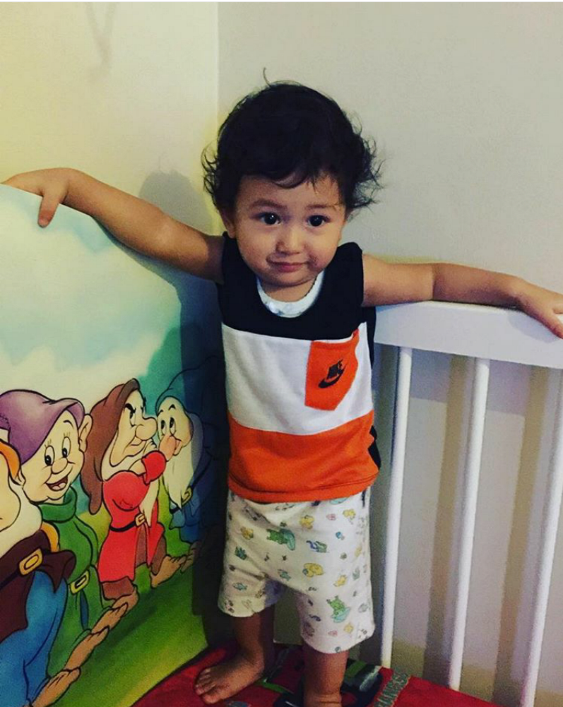 Kenalkan Kabay, putra imut dan ganteng Ferry Maryadi-Deswita Maharani Kenalkan Kabay, putra imut dan ganteng Ferry Maryadi-Deswita Maharani