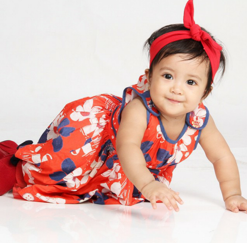 Lucunya Megumi Arrawda Sachi, putri Desta-Natasha Rizki