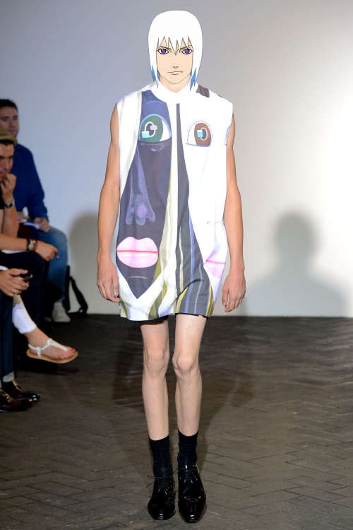 Karakter anime Naruto jadi model? Begini aksi mereka saat di catwalk