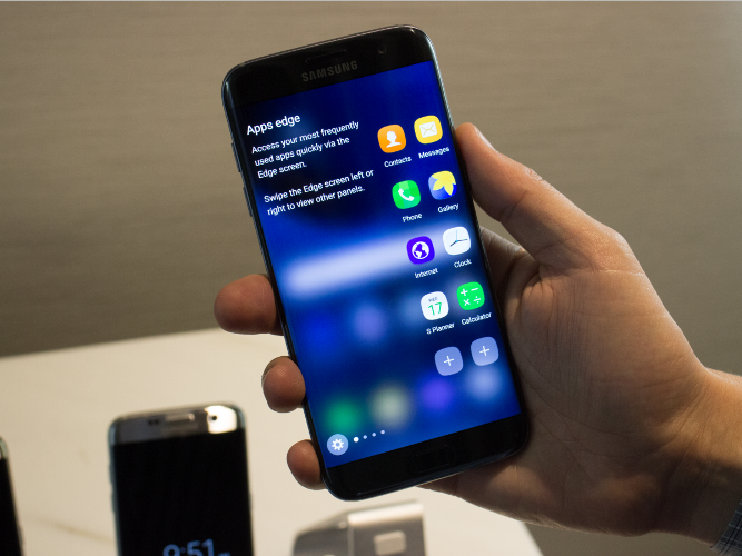 10 'Kesaktian' Samsung Galaxy S7 yang tak dimiliki iPhone