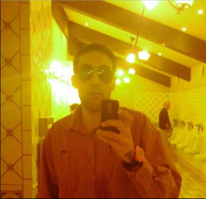 15 Foto yang akhirnya menggelikan gara-gara kaca, gagal deh gaya!