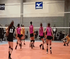 18 Aksi selebrasi dini ini berujung tragis, duh kasihan ya! 18 Aksi selebrasi dini ini berujung tragis, duh kasihan ya!