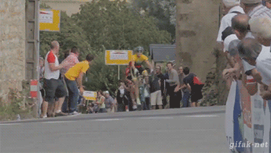 18 Aksi selebrasi dini ini berujung tragis, duh kasihan ya! 18 Aksi selebrasi dini ini berujung tragis, duh kasihan ya!