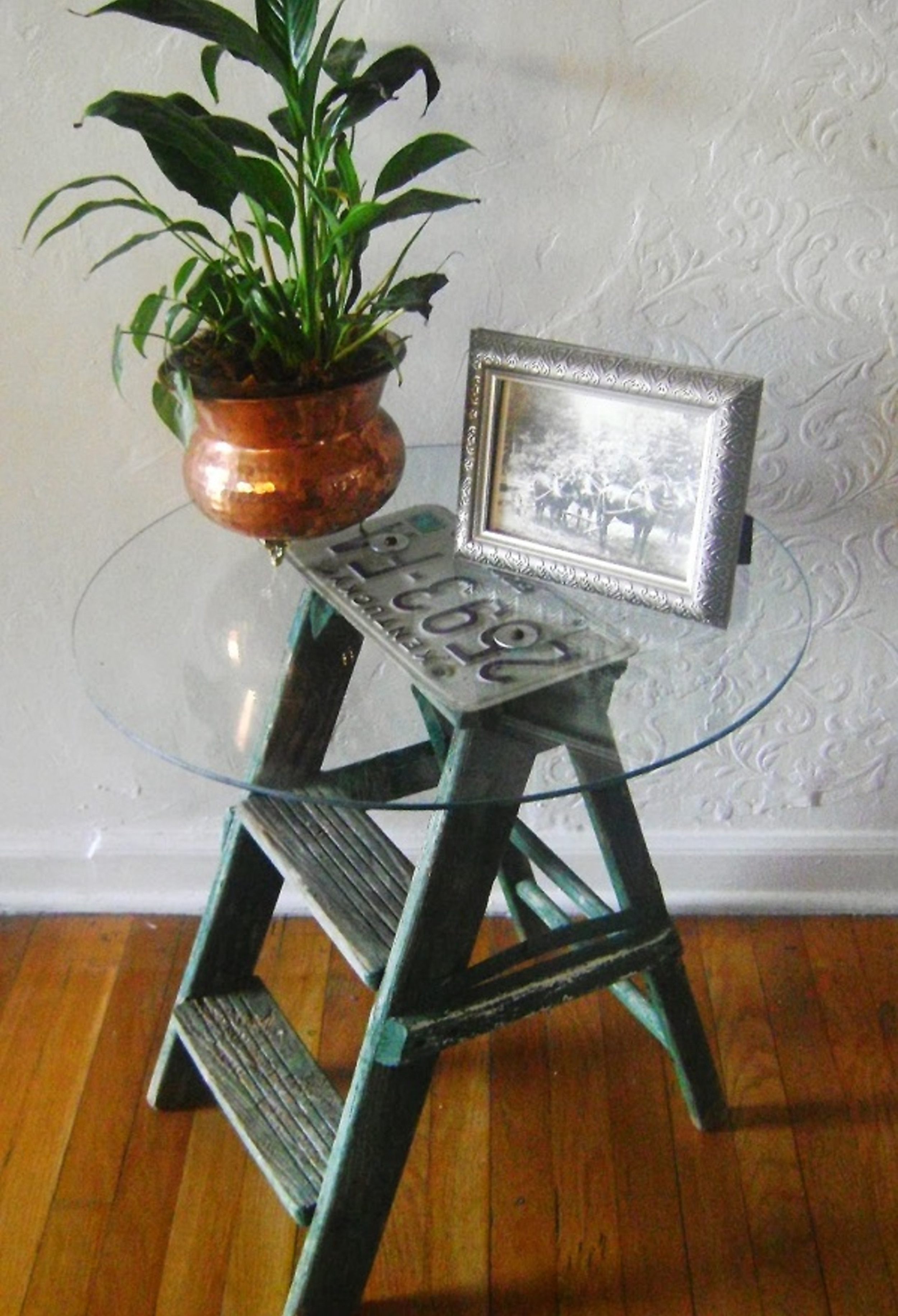 15 Tangga bekas ini disulap jadi dekorasi rumah yang indah, kreatif! 15 Tangga bekas ini disulap jadi dekorasi rumah yang indah, kreatif!