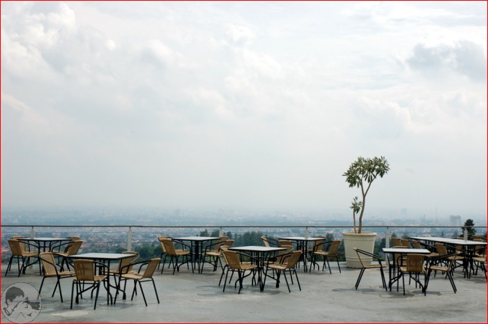 Tempat paling romantis di Bandung buat kamu dinner bareng si doi