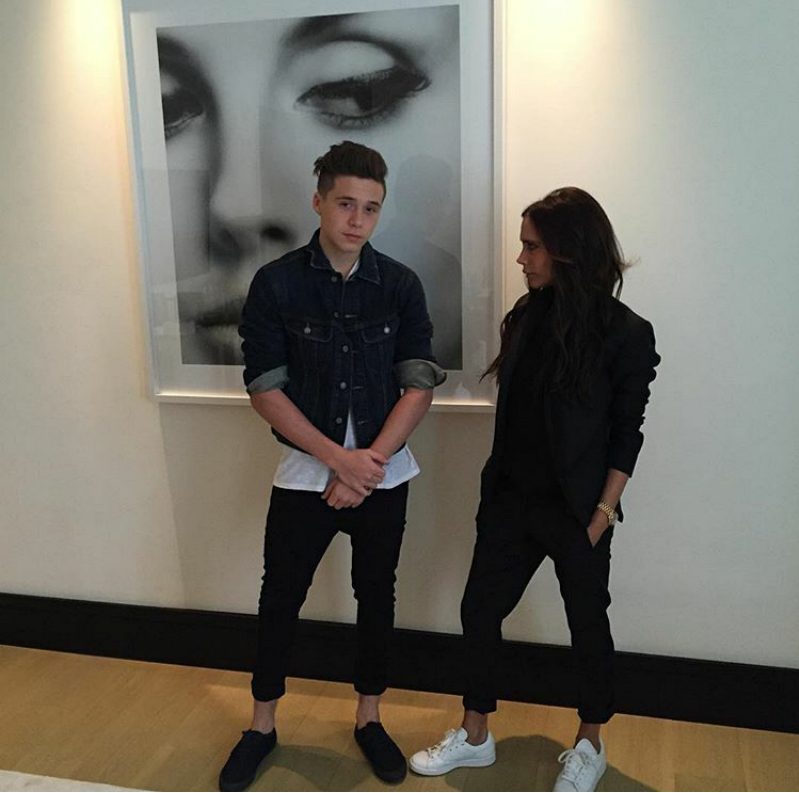 16 Foto si ganteng Brooklyn Beckham ini bikin hatimu klepek-klepek