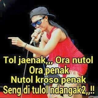 40 Meme lika-liku jalinan asmara anak zaman sekarang, bikin nggerus!