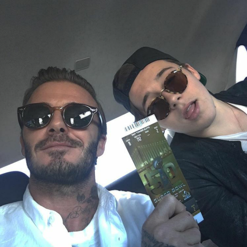16 Foto ini bukti Beckham sosok ayah yang hangat, bikin haru! 16 Foto ini bukti Beckham sosok ayah yang hangat, bikin haru!