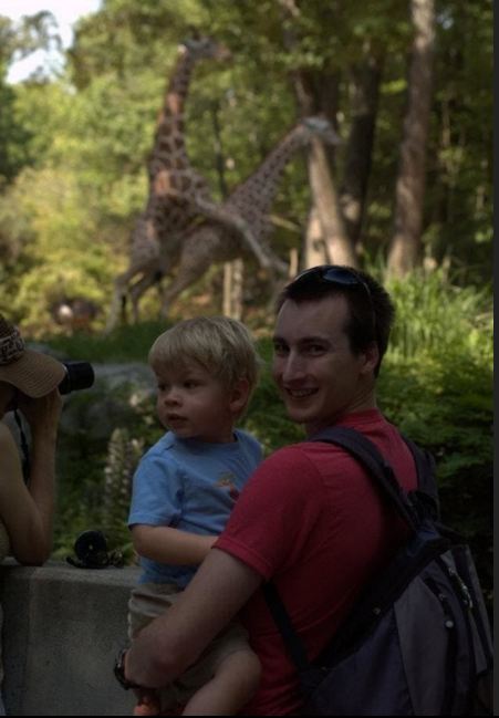 17 Pose photobomb ini bikin kesal tapi juga ngakak