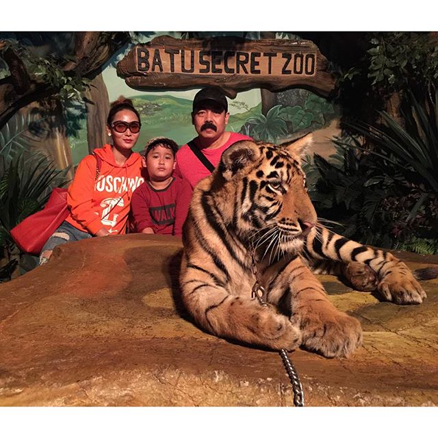 Kenalan yuk dengan Ivan, Anak Inul Daratista yang chubby menggemaskan Kenalan yuk dengan Ivan, Anak Inul Daratista yang chubby menggemaskan