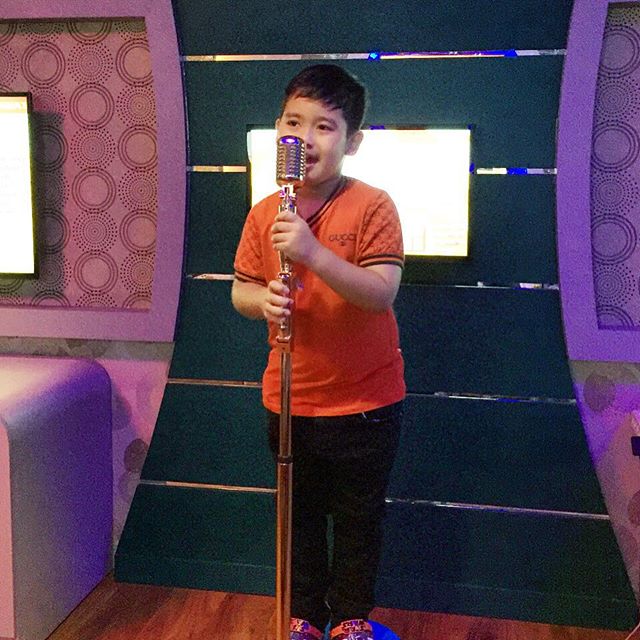 Kenalan yuk dengan Ivan, Anak Inul Daratista yang chubby menggemaskan Kenalan yuk dengan Ivan, Anak Inul Daratista yang chubby menggemaskan