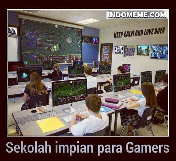 Kalau ketawa lihat 38 meme ini, berarti kamu seorang gamer sejati! Kalau ketawa lihat 38 meme ini, berarti kamu seorang gamer sejati!