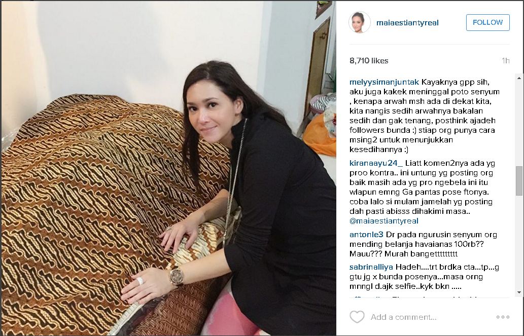 Foto selfie Maia dengan jenazah omnya dihujat, kenapa?
