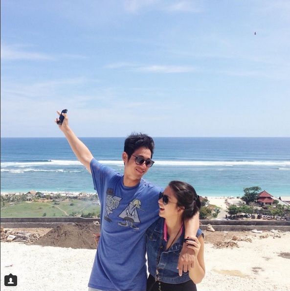 Foto-foto kemesraan Putri Titian dan Junior Liem, jomblo dilarang iri Foto-foto kemesraan Putri Titian dan Junior Liem, jomblo dilarang iri