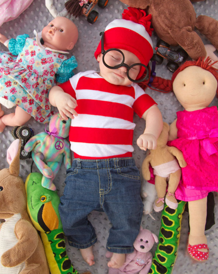 Penampilan imut bayi dengan kostum tokoh film, makin menggemaskan deh! Penampilan imut bayi dengan kostum tokoh film, makin menggemaskan deh!