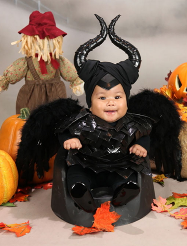 Penampilan imut bayi dengan kostum tokoh film, makin menggemaskan deh! Penampilan imut bayi dengan kostum tokoh film, makin menggemaskan deh!