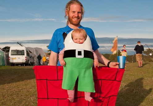 Penampilan imut bayi dengan kostum tokoh film, makin menggemaskan deh! Penampilan imut bayi dengan kostum tokoh film, makin menggemaskan deh!