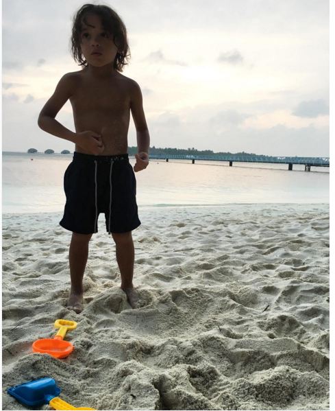 15 Foto Noah Sinclair, putra imut Bunga Citra Lestari yang ngegemesin 15 Foto Noah Sinclair, putra imut Bunga Citra Lestari yang ngegemesin