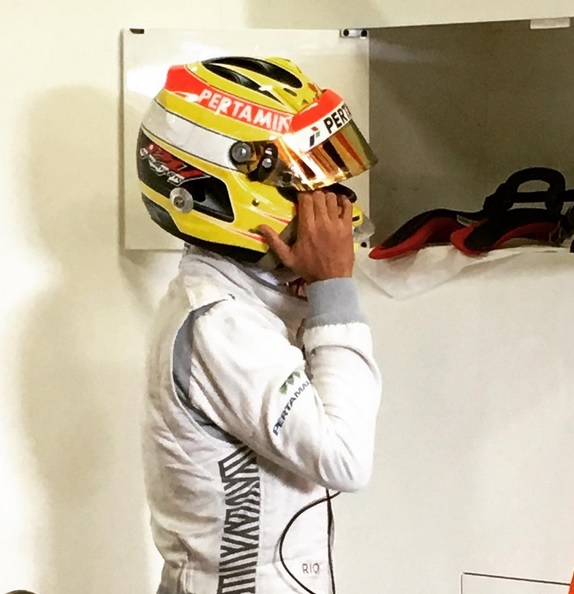 Ini foto-foto aksi Rio Haryanto saat debut di ajang balap Formula 1 Ini foto-foto aksi Rio Haryanto saat debut di ajang balap Formula 1