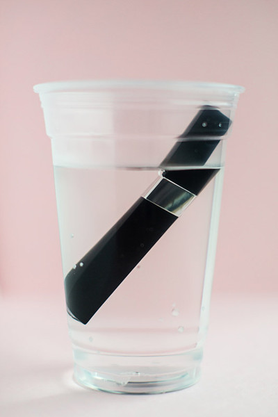 Ladies, 17 trik simpel ini ampuh untuk menghemat pemakaian makeup lho