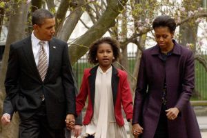 20 Foto transformasi Sasha Obama, anak Barack Obama, seperti apa kini?