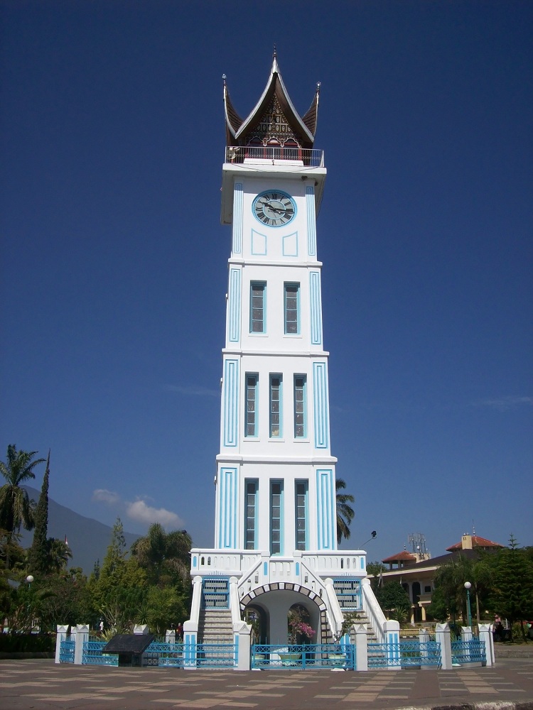 10 Menara jam terindah di dunia, salah satunya di Indonesia