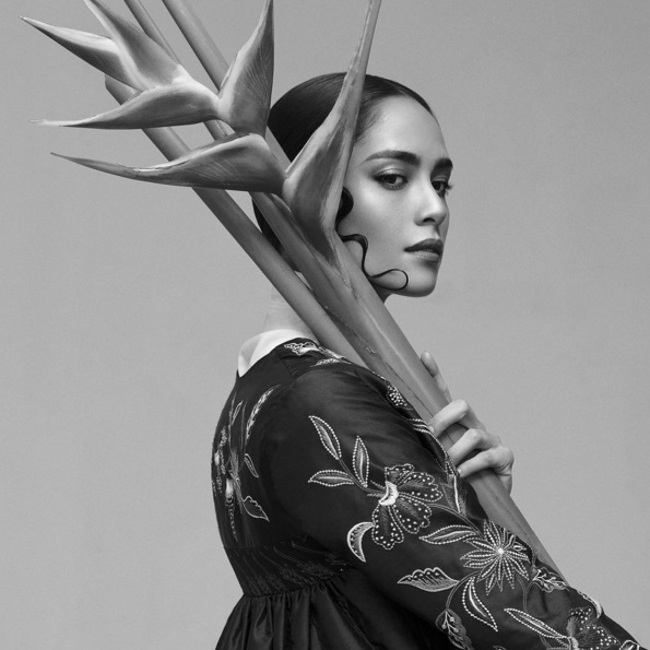 Penampilan Mariana Renata kini, kecantikannya bikin terbayang-bayang