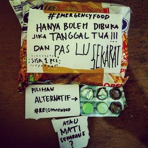 Lagi, 32 meme lika-liku hidup anak kos yang bikin ketawa ngakak