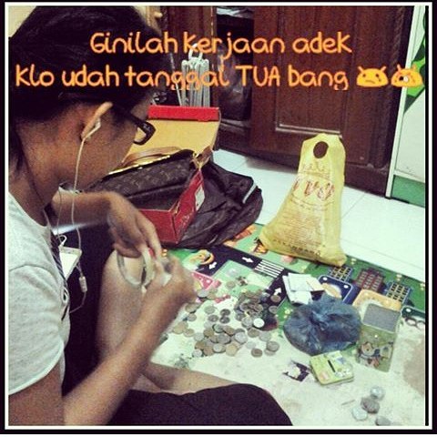 Lagi, 32 meme lika-liku hidup anak kos yang bikin ketawa ngakak