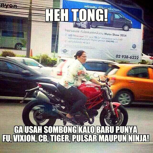 15 Meme emak dan nona vs polisi, awas senyum-senyum sendiri