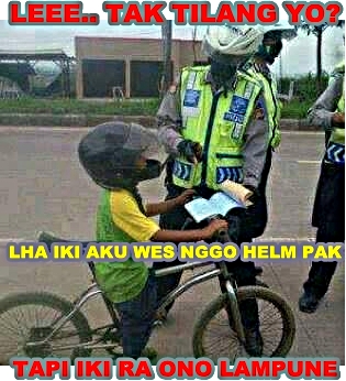 15 Meme emak dan nona vs polisi, awas senyum-senyum sendiri