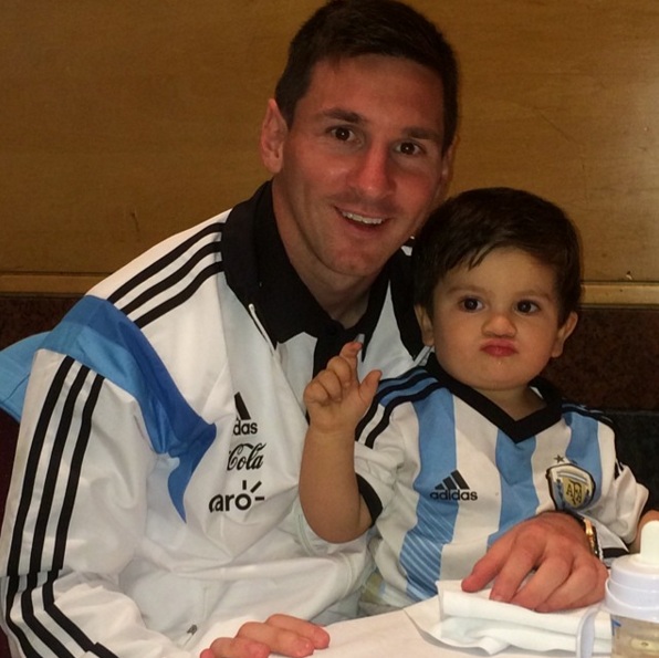 16 Foto menggemaskannya Thiago Messi, anak sulung Lionel Messi 16 Foto menggemaskannya Thiago Messi, anak sulung Lionel Messi