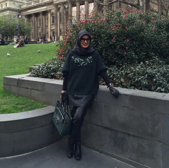 Masih ingat Ida Royani? Kini dia berhijab dan tetap cantik memesona Masih ingat Ida Royani? Kini dia berhijab dan tetap cantik memesona