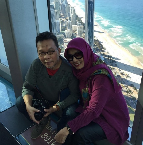 Masih ingat Ida Royani? Kini dia berhijab dan tetap cantik memesona Masih ingat Ida Royani? Kini dia berhijab dan tetap cantik memesona