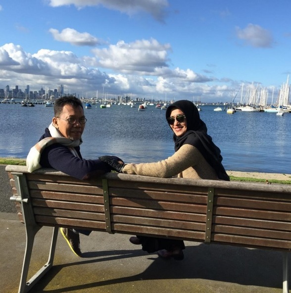 Masih ingat Ida Royani? Kini dia berhijab dan tetap cantik memesona Masih ingat Ida Royani? Kini dia berhijab dan tetap cantik memesona