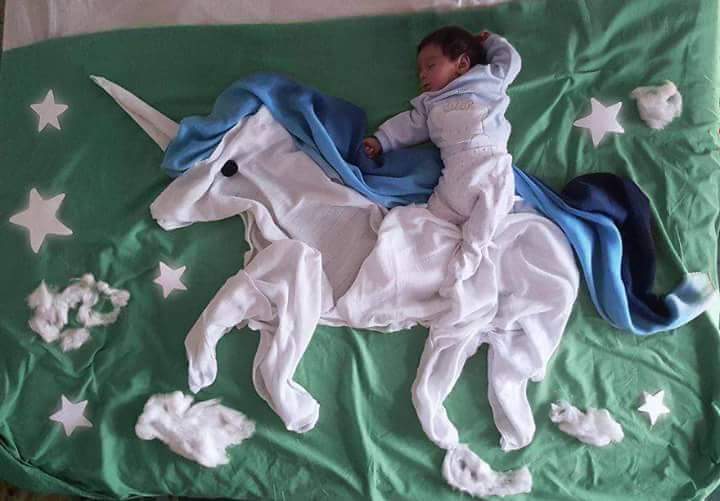 13 Bayi imut ini lelap di kasurnya, bikin ingin lekas punya momongan! 13 Bayi imut ini lelap di kasurnya, bikin ingin lekas punya momongan!