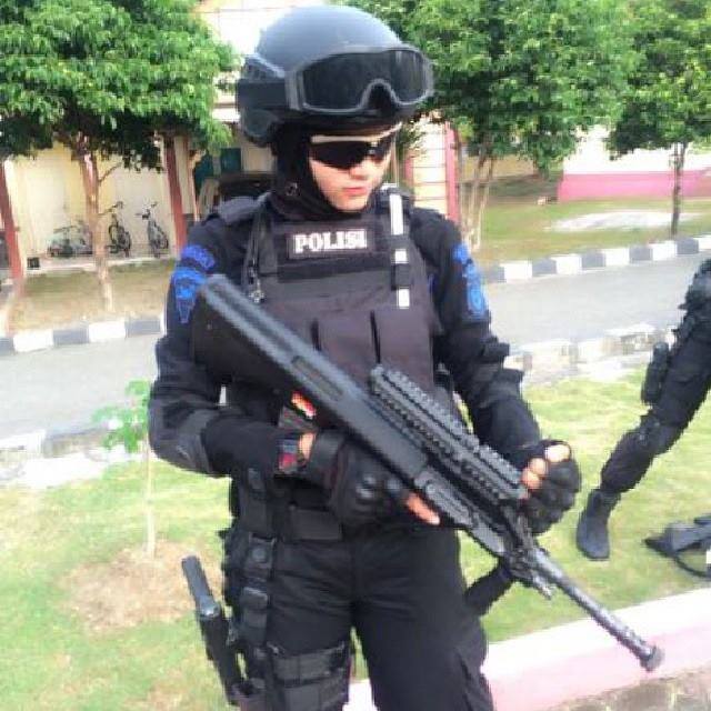 Perkenalkan Bripda Nina, polisi cantik jadi sniper 'pengawal' presiden