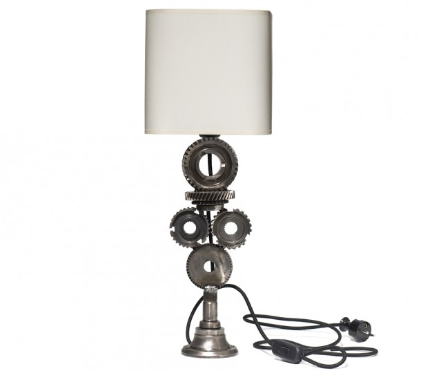 Komponen mobil ini disulap menjadi perabot rumah tangga nan cantik!