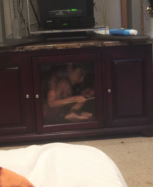 25 Foto kocak anak kecil main petak umpet, kamu bisa nemuin nggak nih? 25 Foto kocak anak kecil main petak umpet, kamu bisa nemuin nggak nih?