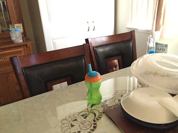 25 Foto kocak anak kecil main petak umpet, kamu bisa nemuin nggak nih? 25 Foto kocak anak kecil main petak umpet, kamu bisa nemuin nggak nih?