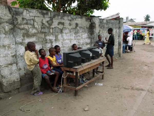 25 Foto konyol dan kocak ini cuma bisa kamu temui di Afrika