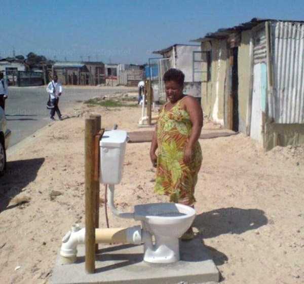 25 Foto konyol dan kocak ini cuma bisa kamu temui di Afrika