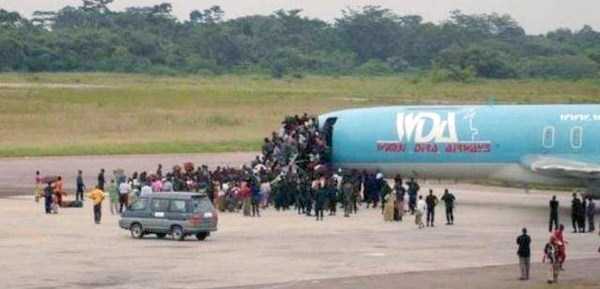 25 Foto konyol dan kocak ini cuma bisa kamu temui di Afrika