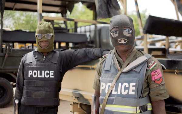 25 Foto konyol dan kocak ini cuma bisa kamu temui di Afrika