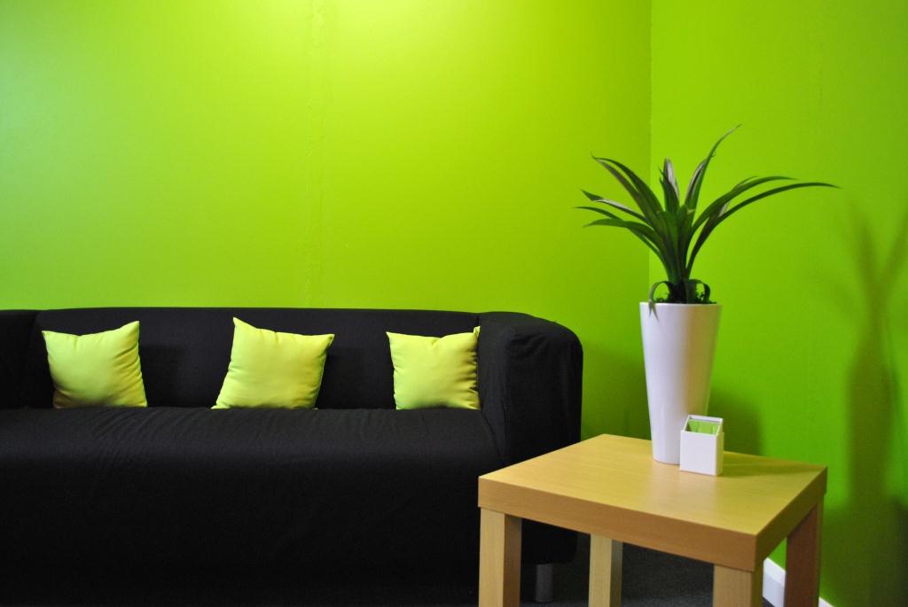 20 Bagian rumah ini ternyata tambah indah dengan warna hijau, brilio! 20 Bagian rumah ini ternyata tambah indah dengan warna hijau, brilio!