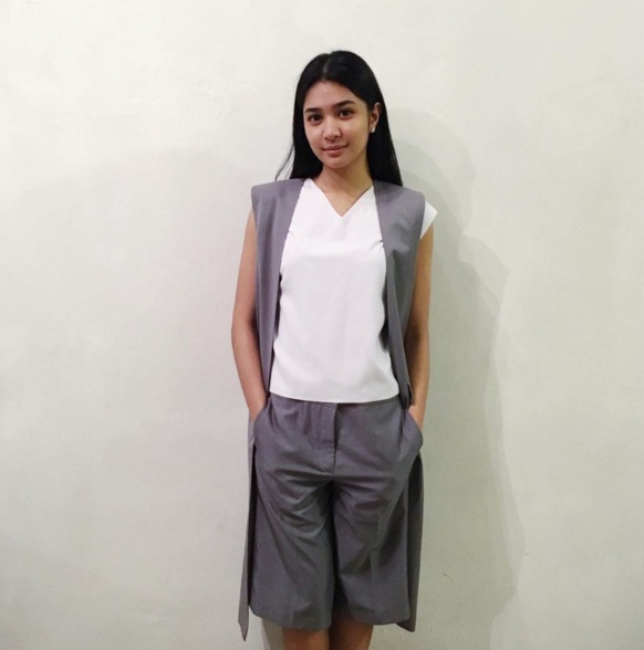 20 Foto transformasi Mikha Tambayong, dari imut hingga cantik jelita 20 Foto transformasi Mikha Tambayong, dari imut hingga cantik jelita