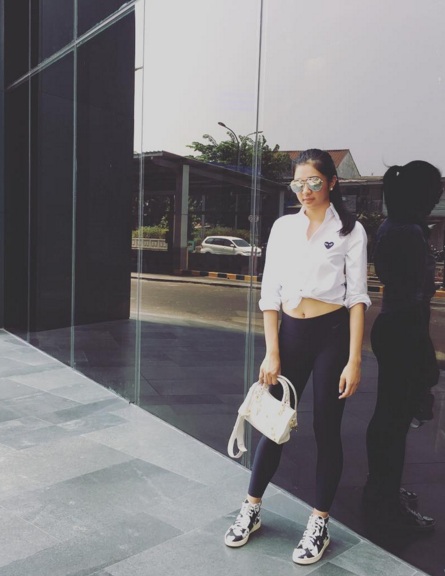 20 Foto transformasi Mikha Tambayong, dari imut hingga cantik jelita 20 Foto transformasi Mikha Tambayong, dari imut hingga cantik jelita