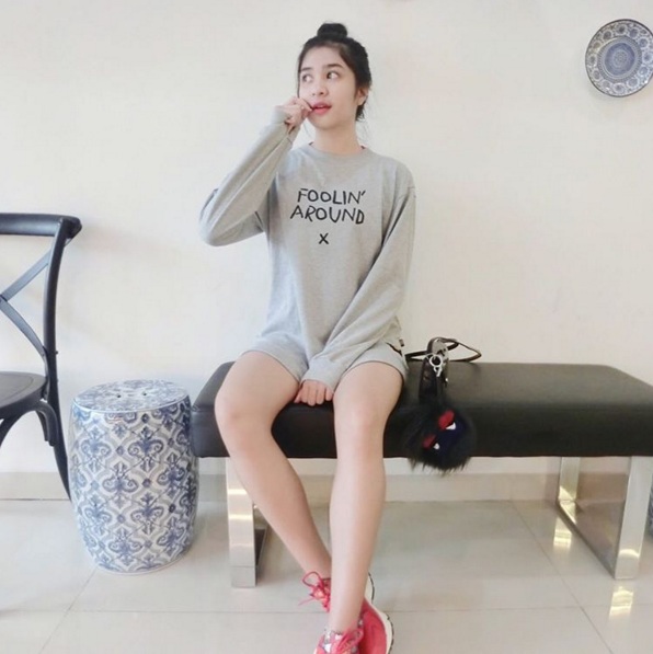 20 Foto transformasi Mikha Tambayong, dari imut hingga cantik jelita 20 Foto transformasi Mikha Tambayong, dari imut hingga cantik jelita